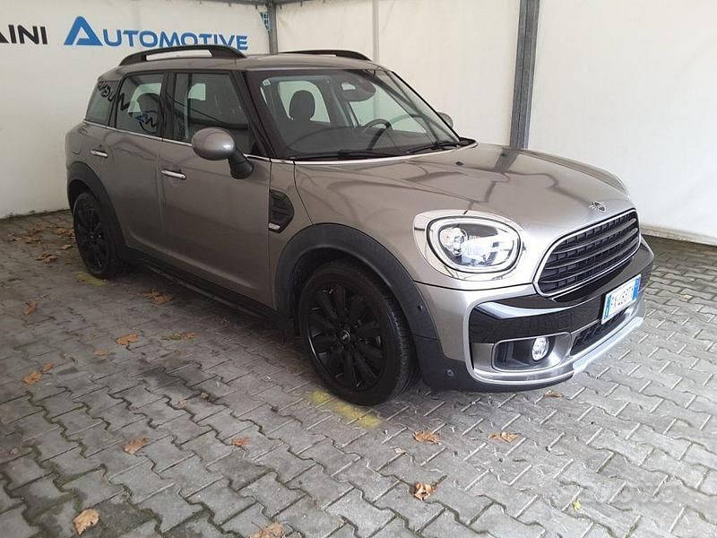 Usata Mini One D Countryman Hype 116 CV (85 kW) 2019 Grigio SUV