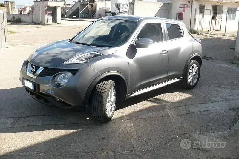 Usata Nissan Juke Tekna 110 CV (80 kW) 2018 Grigio SUV