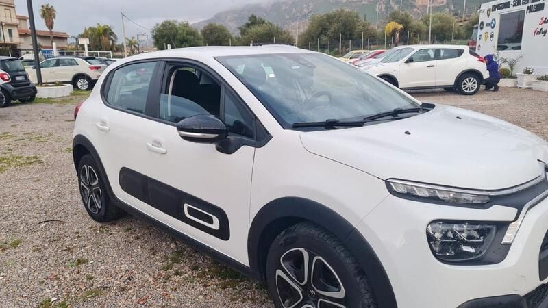 Usata Citroën C3 Shine 102 CV (75 kW) 2021 Bianco Utilitaria