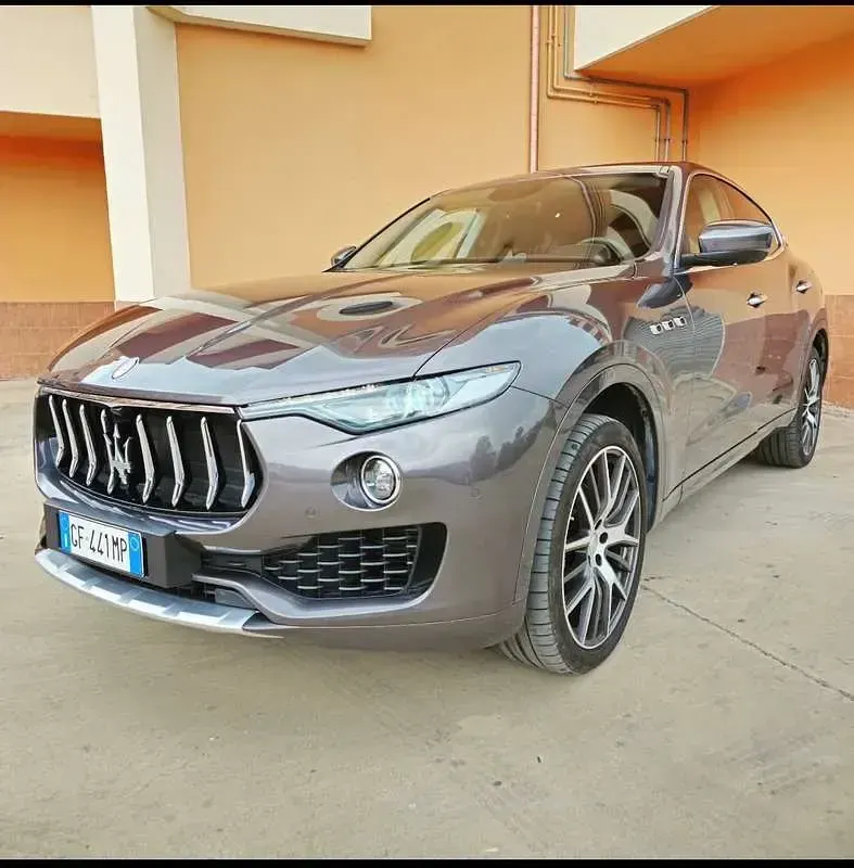 Usata Maserati Levante 250 CV (183 kW) 2016 SUV