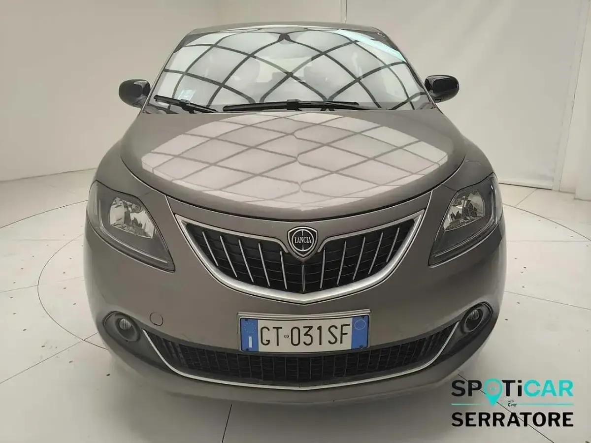Usata Lancia Ypsilon S 70 CV (51 kW) 2024 Grigio Utilitaria