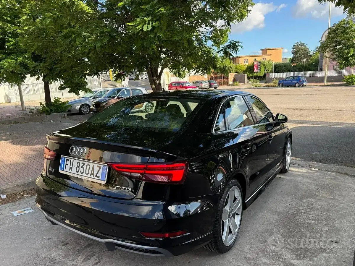 Usata Audi A3 S-Line 116 CV (85 kW) 2019 Nero Berlina