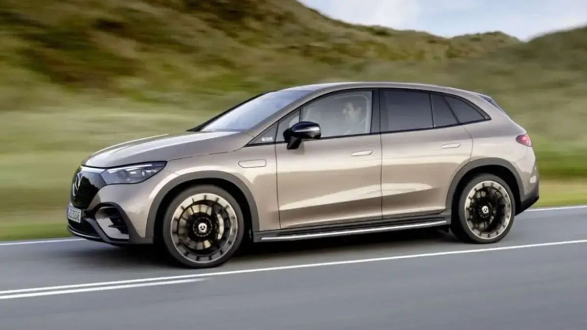 Nuova Mercedes EQE300 Advanced Plus 108 kW (148 CV) 2025 Argento SUV
