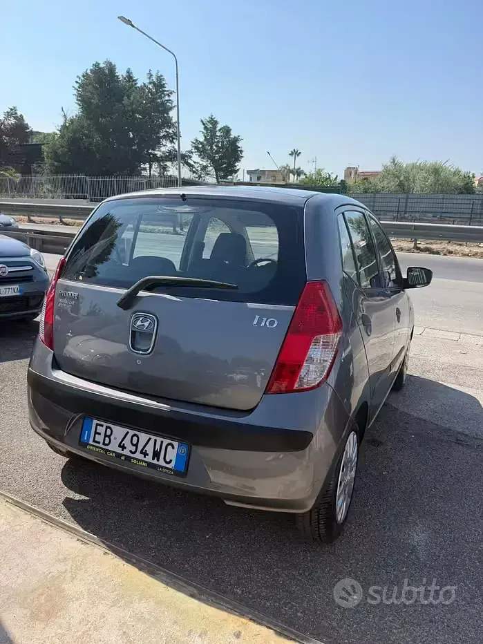 Usata Hyundai i10 66 CV (48 kW) 2010 Grigio Utilitaria