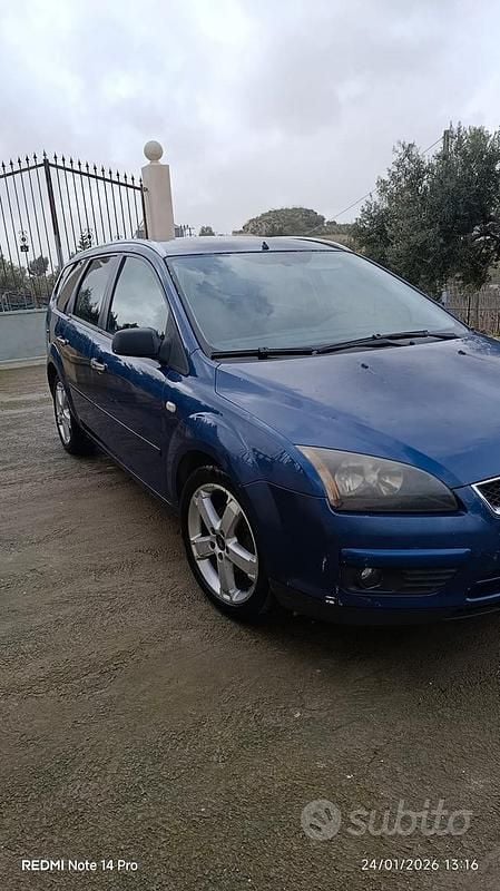 Usata Ford Focus 90 CV (66 kW) 2007 Blu Station wagon
