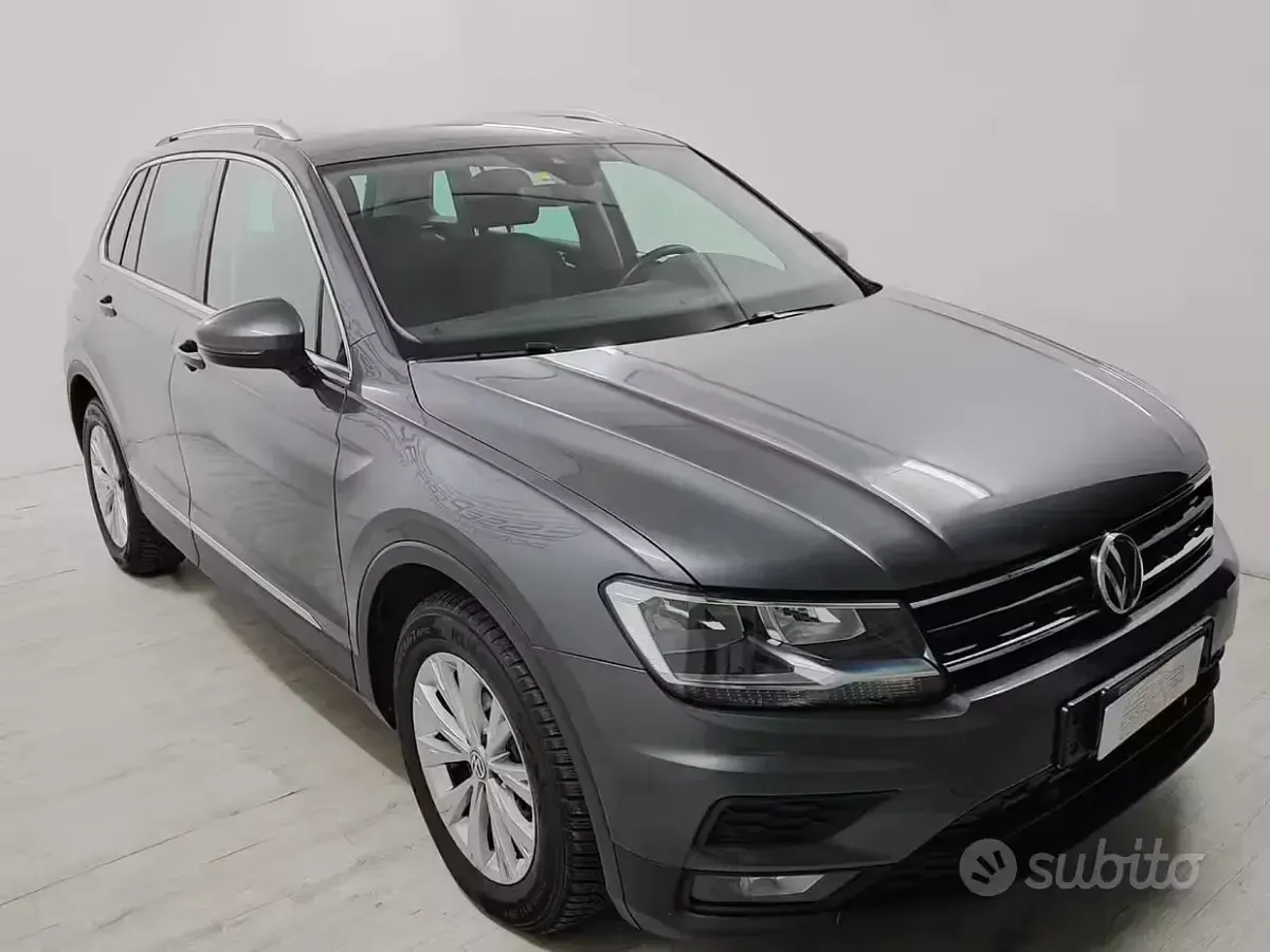 Usata VW Tiguan 150 CV (110 kW) 2019 Grigio scuro SUV