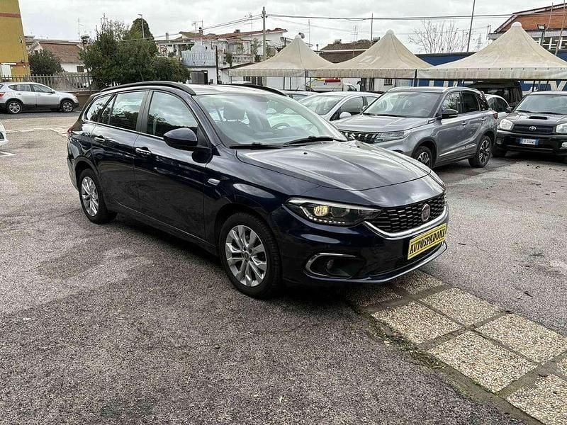 Blu/azzurro Usata 2016 Fiat Tipo Lounge Station wagon | 5900 € (Super prezzo) - Immagine 1/4
