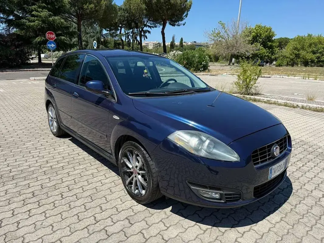 Usata Fiat Croma Emotion 150 CV (110 kW) 2009 Bluazzurro Station wagon