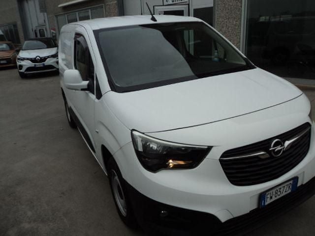 Usata Opel Combo Edition 75 CV (55 kW) 2019 Bianco Monovolume