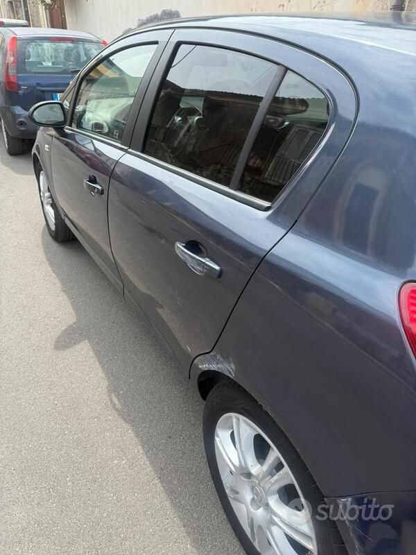 Usata Opel Corsa 75 CV (55 kW) 2008 Utilitaria