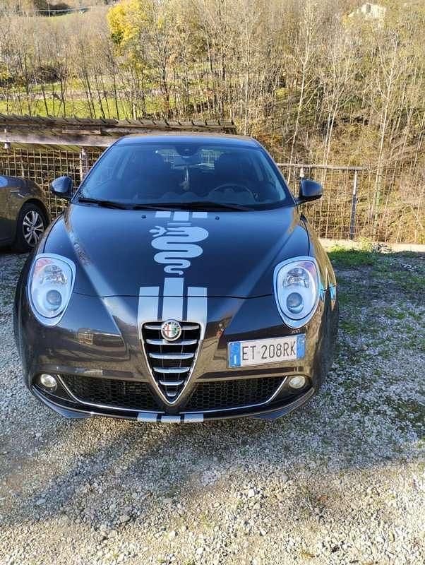 Grigio Usata 2013 Alfa Romeo MiTo Due volumi | 4200 € (Ottimo prezzo) - Immagine 1/4