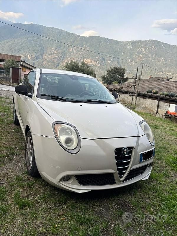 Usata Alfa Romeo MiTo 105 CV (77 kW) 2011 Bianco Utilitaria