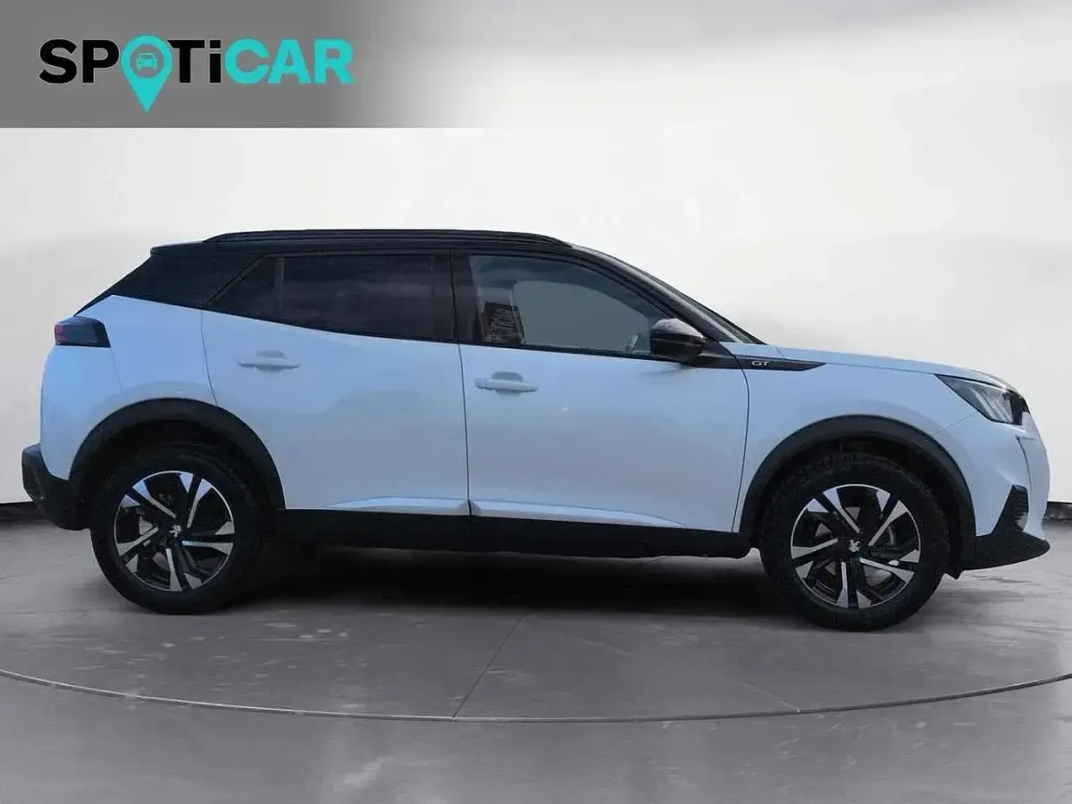 Usata Peugeot 2008 GT 131 CV (96 kW) 2023 Bianco SUV
