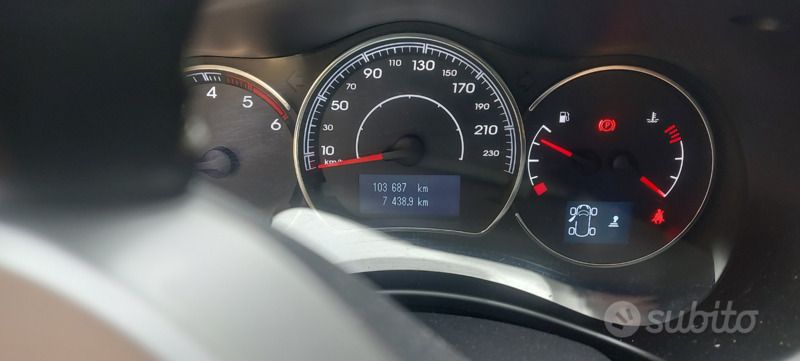 Usata Renault Koleos 150 CV (110 kW) 2012 Bianco SUV