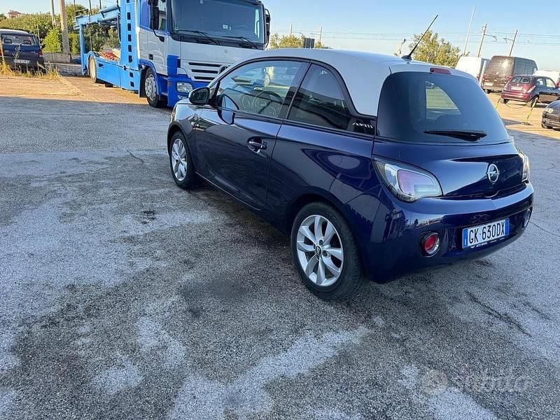 Usata Opel Adam Edition 69 CV (50 kW) 2015 Blu Utilitaria