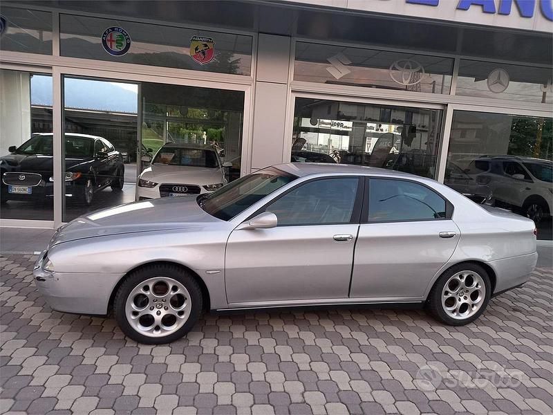 Usata Alfa Romeo 166 150 CV (110 kW) 2003 Grigio Berlina