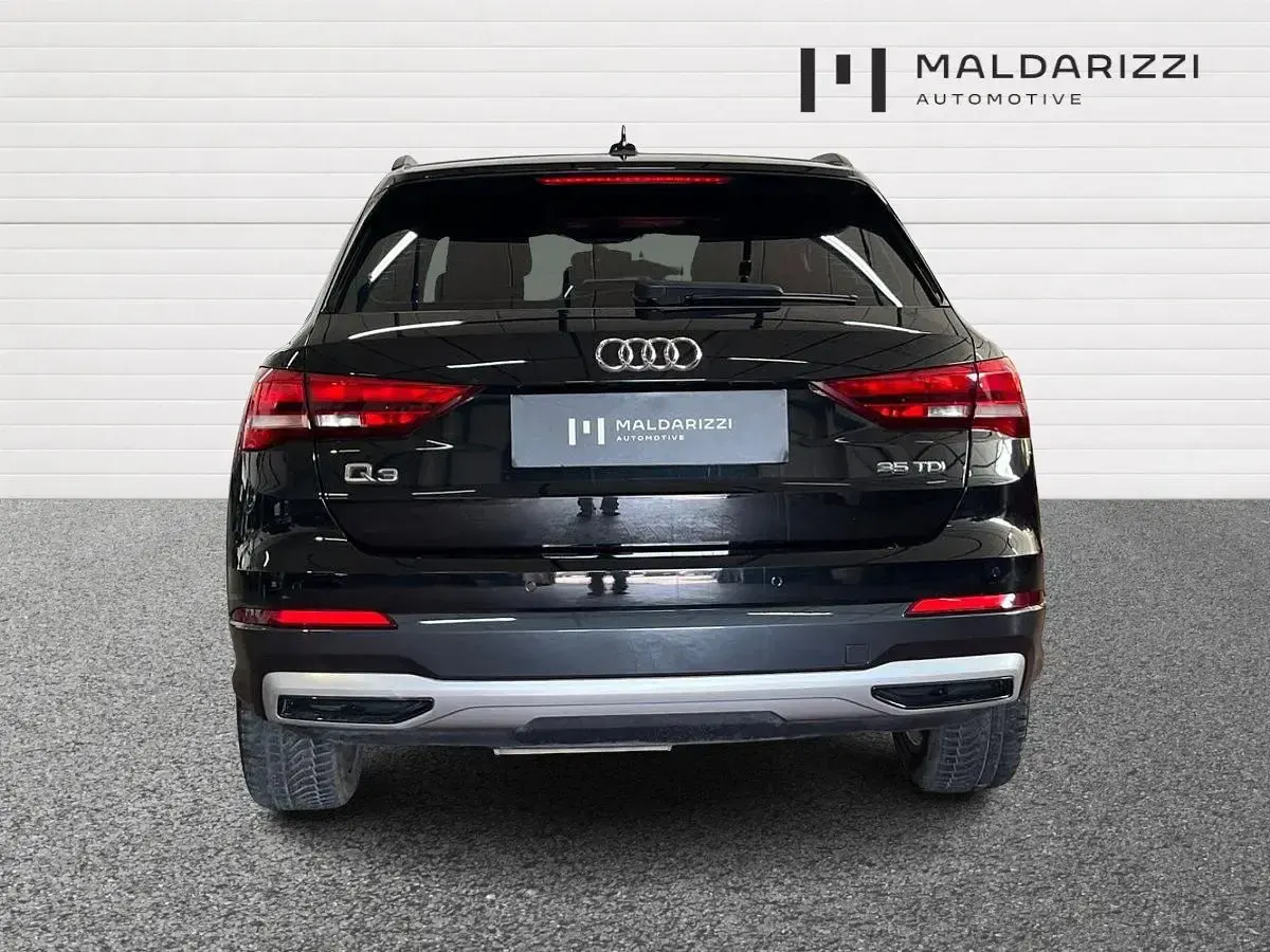 Usata Audi Q3 Advanced 150 CV (110 kW) 2021 Nero SUV