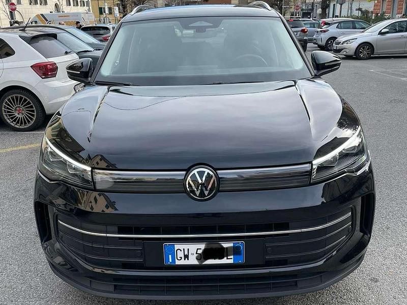Nero Usata 2024 VW Tiguan Edition SUV | 32.000 € (Super prezzo) - Immagine 1/4