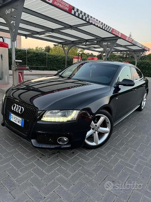 Nero Usata 2011 Audi A5 Sportback S-Line Due volumi | 9800 € (Buon prezzo) - Immagine 1/4