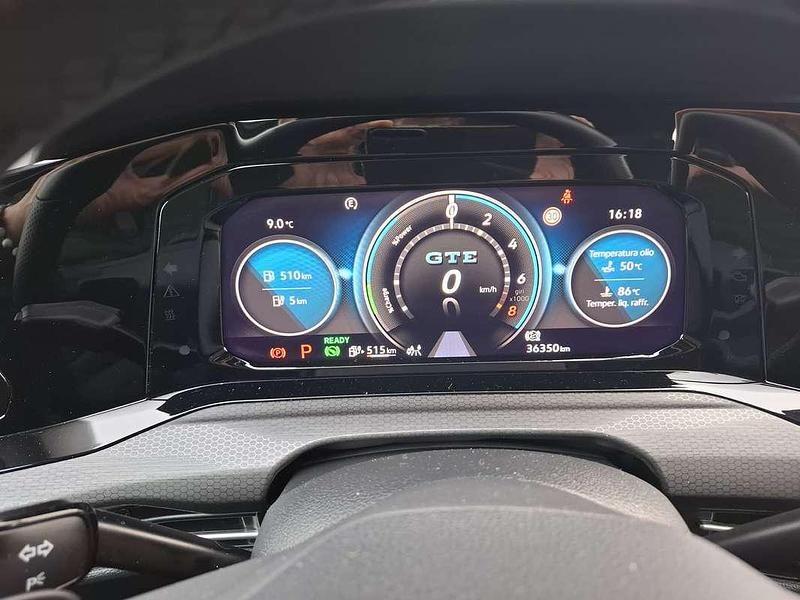 Usata VW Golf VIII GTE 150 CV (110 kW) 2021 Bianco Berlina