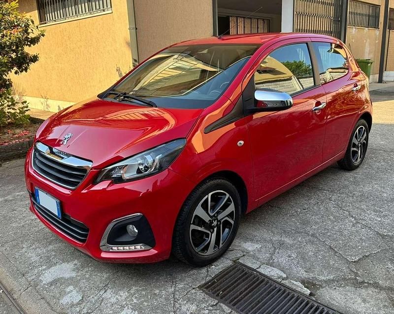 Usata Peugeot 108 Allure 72 CV (52 kW) 2018 Rosso Utilitaria