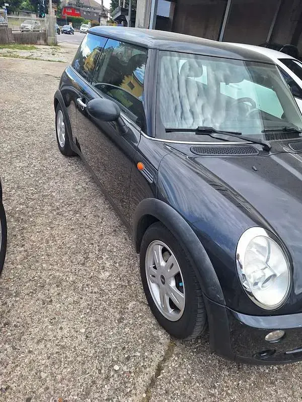 Usata Mini ONE 90 CV (66 kW) 2005 Utilitaria