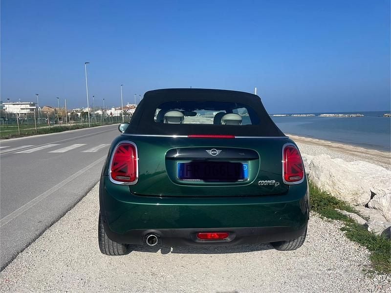 Usata Mini Cooper D Cabriolet 111 CV (81 kW) 2018 Verde Cabrio
