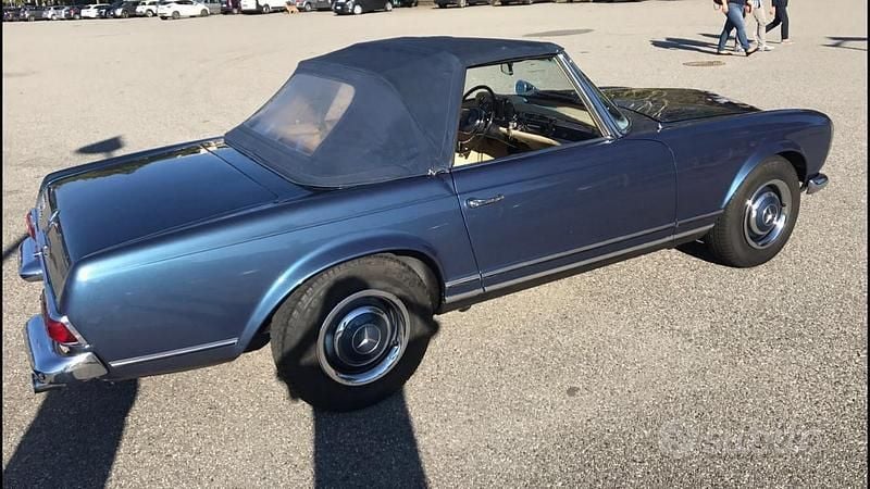 Usata Mercedes 230 1960 Blu Cabrio