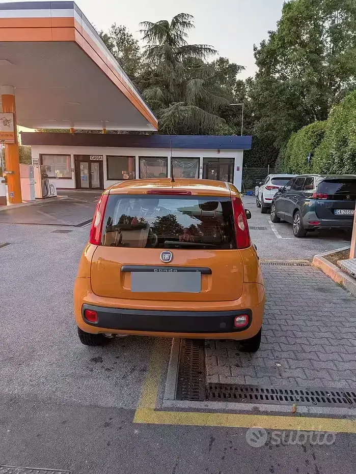 Usata Fiat Panda Pop 69 CV (50 kW) 2018 Arancione Utilitaria