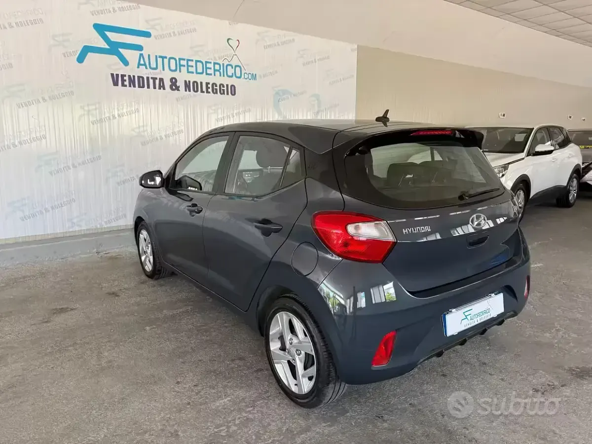 Usata Hyundai i10 Prime 67 CV (49 kW) 2023 Grigio Utilitaria