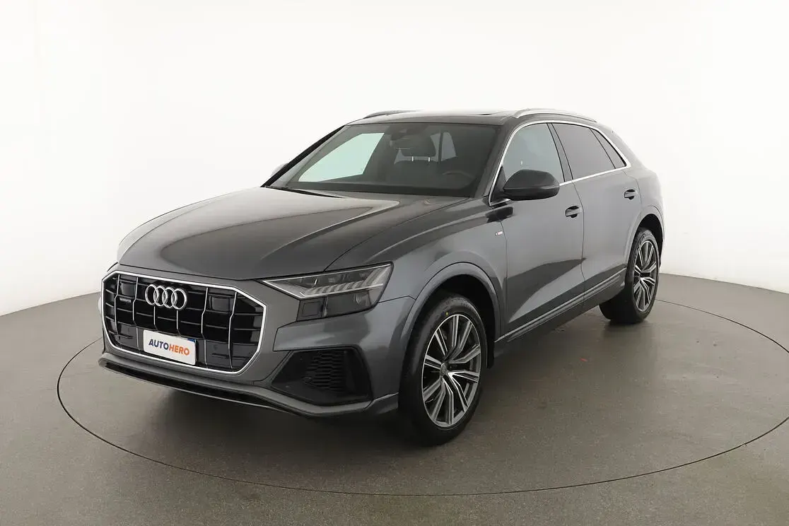 Usata Audi Q8 Ambiente 286 CV (210 kW) 2018 Grigio SUV