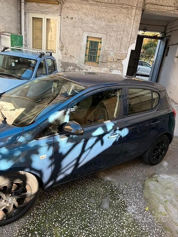 Usata Opel Corsa 90 CV (66 kW) 2015 Blu Utilitaria