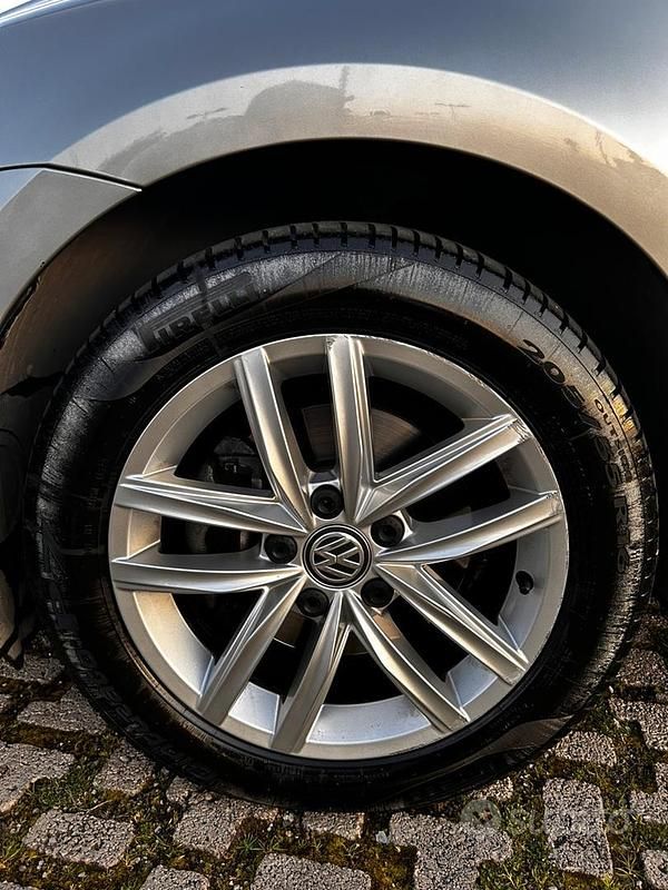 Usata VW Golf VIII 130 CV (95 kW) 2021 Grigio Berlina