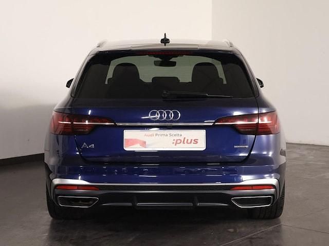 Usata Audi A4 S-Line 204 CV (150 kW) 2024 Blu navarra metallizzato Station wagon