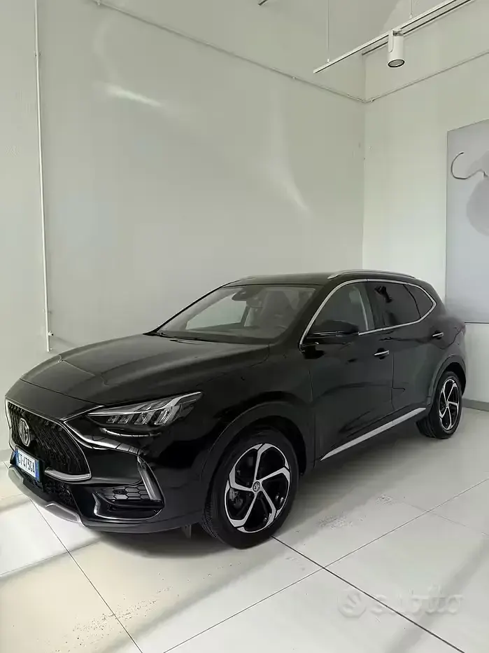Usata MG HS Comfort 170 CV (125 kW) 2024 Nero SUV