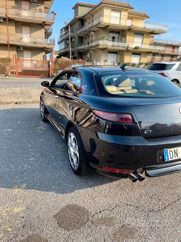 Usata Alfa Romeo GT 150 CV (110 kW) 2008 Nero Coupé