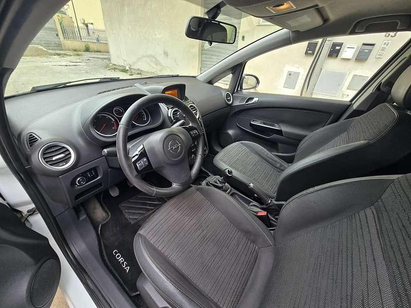 Usata Opel Corsa Sport 95 CV (69 kW) 2014 Bianco Berlina