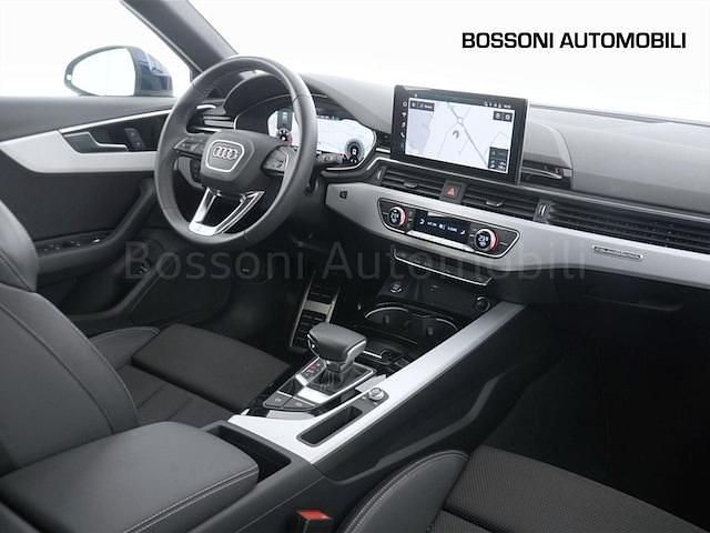 Usata Audi A4 S-Line 204 CV (150 kW) 2024 Blu Station wagon