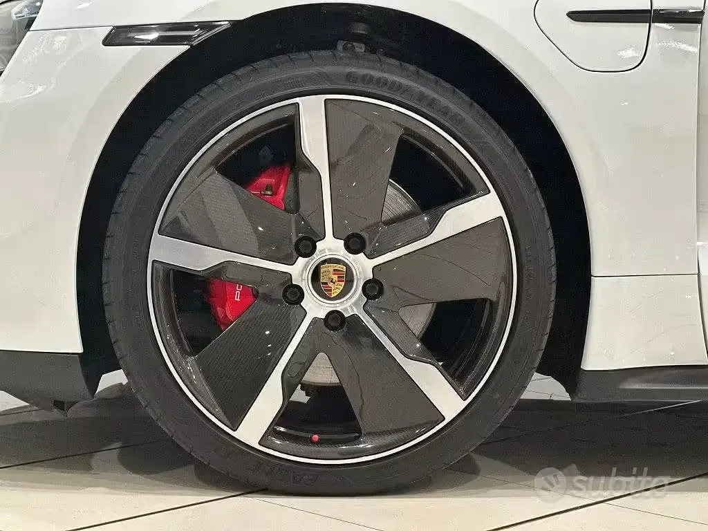 Usata Porsche Taycan Performance Package 139 kW (190 CV) 2020 Bianco Berlina
