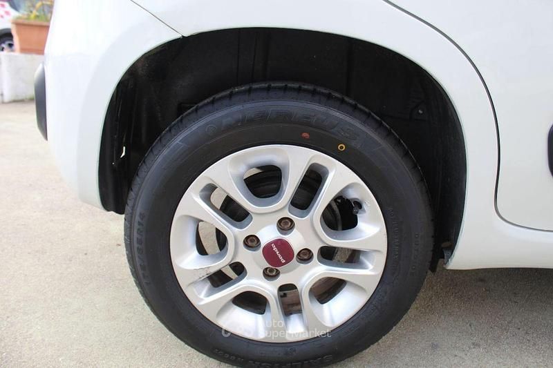 Usata Fiat Panda Lounge 95 CV (69 kW) 2019 Bianco Utilitaria