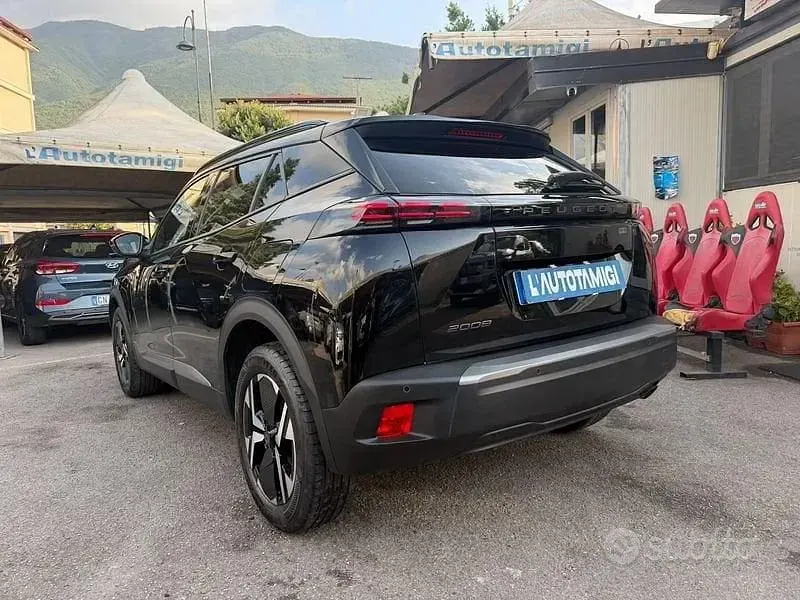 Usata Peugeot 2008 Allure 101 CV (74 kW) 2025 Nero SUV