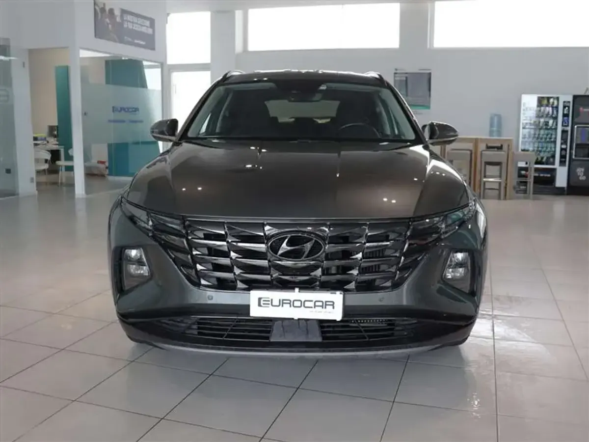 Usata Hyundai Tucson 136 CV (100 kW) 2022 Grigio / gray SUV