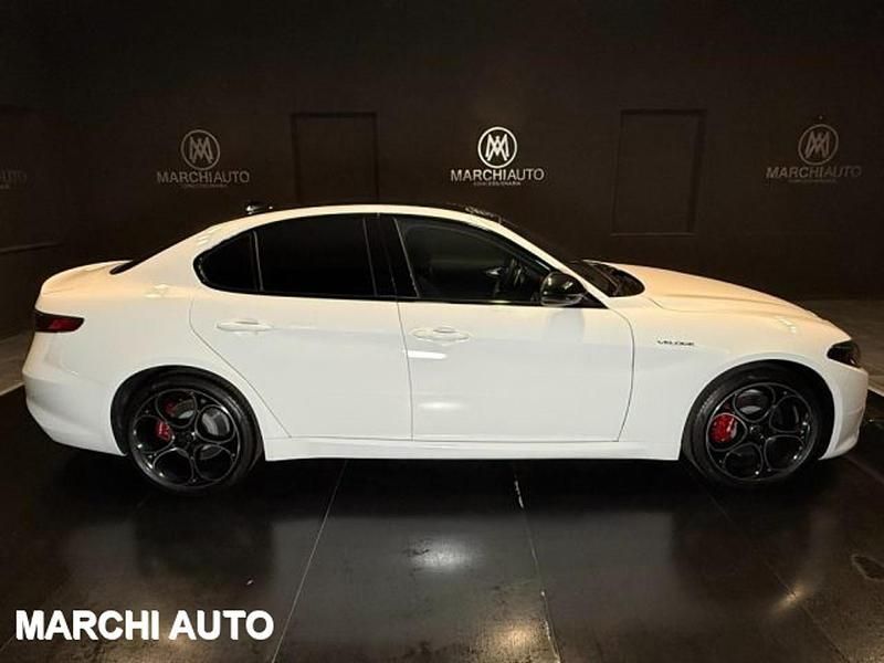 Nieuw Alfa Romeo Giulia Veloce 210 PK (154 kW) 2025 Wit Sedan