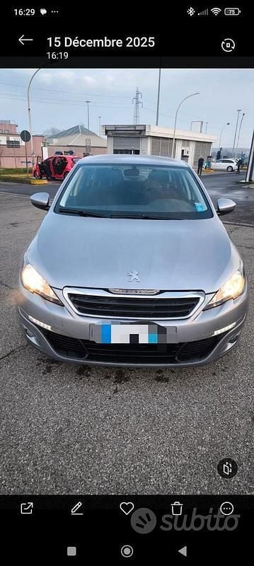 Grigio Usata 2015 Peugeot 308 Station wagon | 3900 € (Super prezzo) - Immagine 1/4