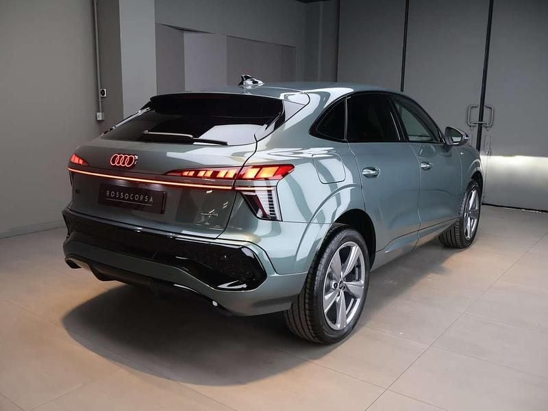 Nuova Audi Q3 Sportback S-Line 204 CV (150 kW) 2026 Verde salvia SUV