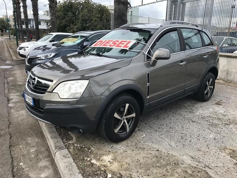 Usata Opel Antara Edition+ 150 CV (110 kW) 2008 Grigio SUV