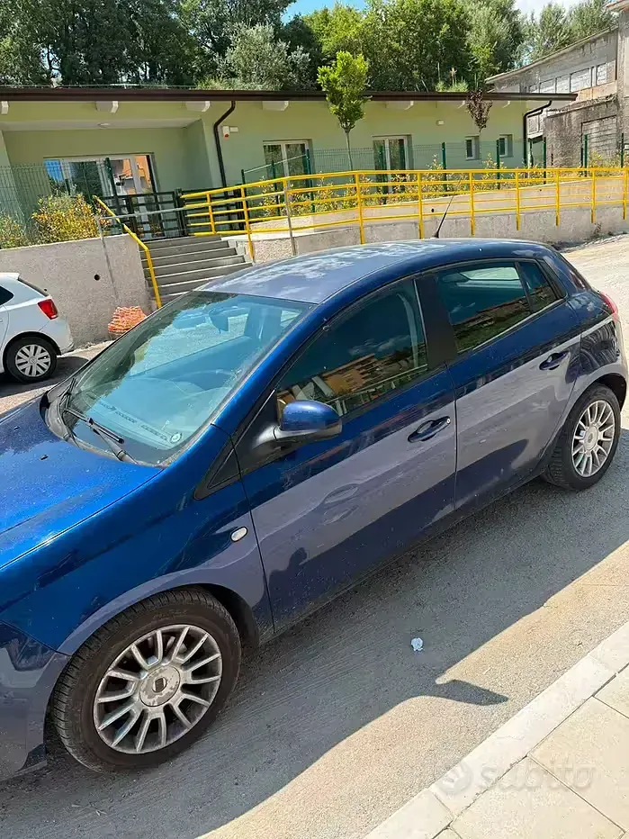 Usata Fiat Bravo 120 CV (88 kW) 2007 Bluazzurro Utilitaria