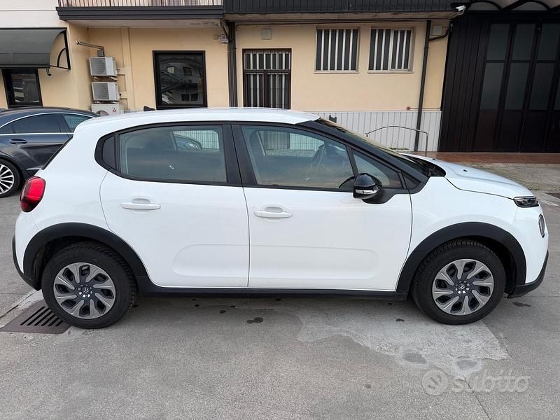 Begagnad Citroën C3 Business Class 102 HK (75 kW) 2021 Vit Halvkombi