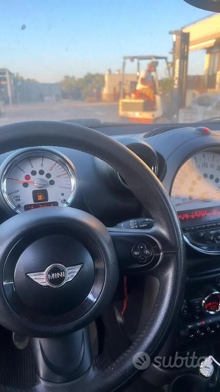 Usata Mini Countryman 111 CV (81 kW) 2013 Grigio SUV