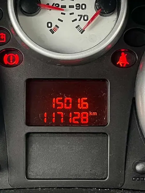 Käytetty Peugeot 207 73 HP (53 kW) 2008 Sedan